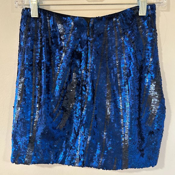 Sequin Mini Skirt - Picture 2 of 2